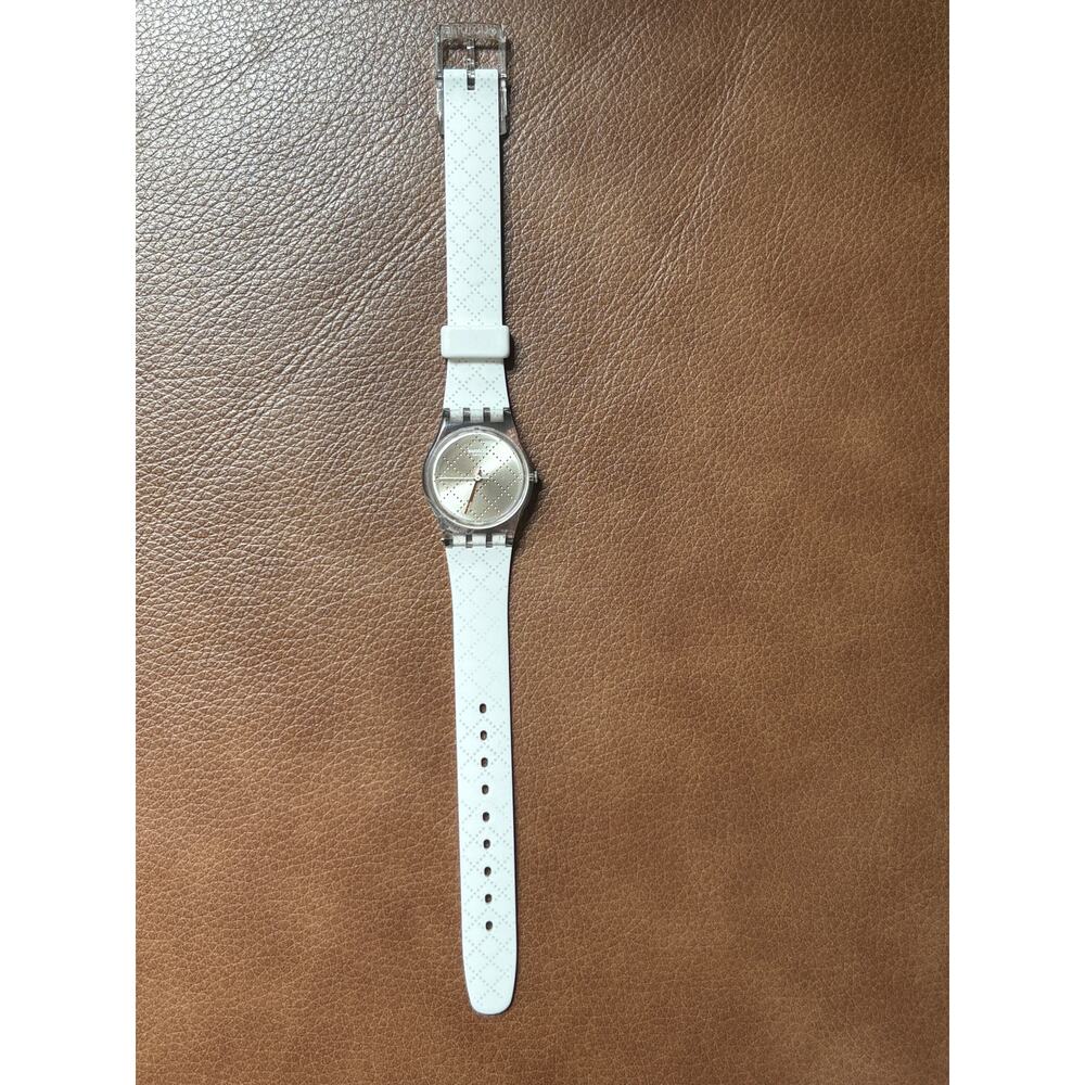 Working Swatch Swiss Quartz Watch White Diamond Textured Strap Clear Case W/ Box